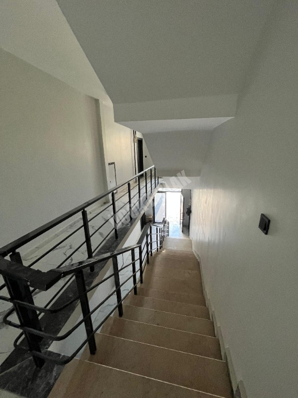 AFYON ÜÇOK EMLAKTAN MAREŞAL F ÇAKMAK MAH SATILIK SIFIR 3+1 DAİRE