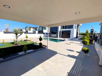 Didim'de Satılık Tam Müstakil Villa