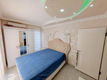 Altınkumda Satılık Daire: Deniz Manzaralı Modern Yaşamın Keyfi