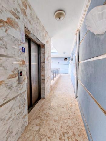 Altınkumda Satılık Daire: Deniz Manzaralı Modern Yaşamın Keyfi