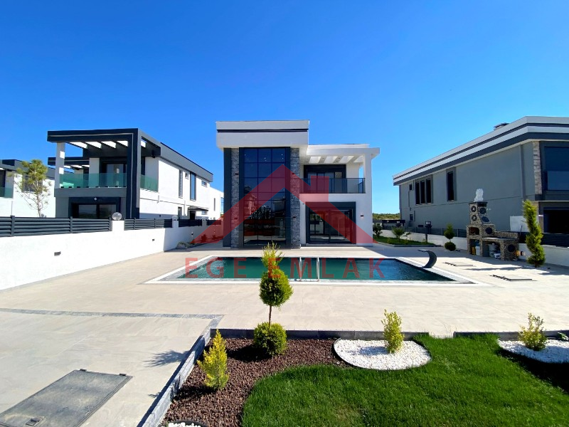 Didim'de Satılık Tam Müstakil Villa