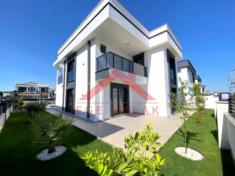 Didim'de Satılık Tam Müstakil Villa