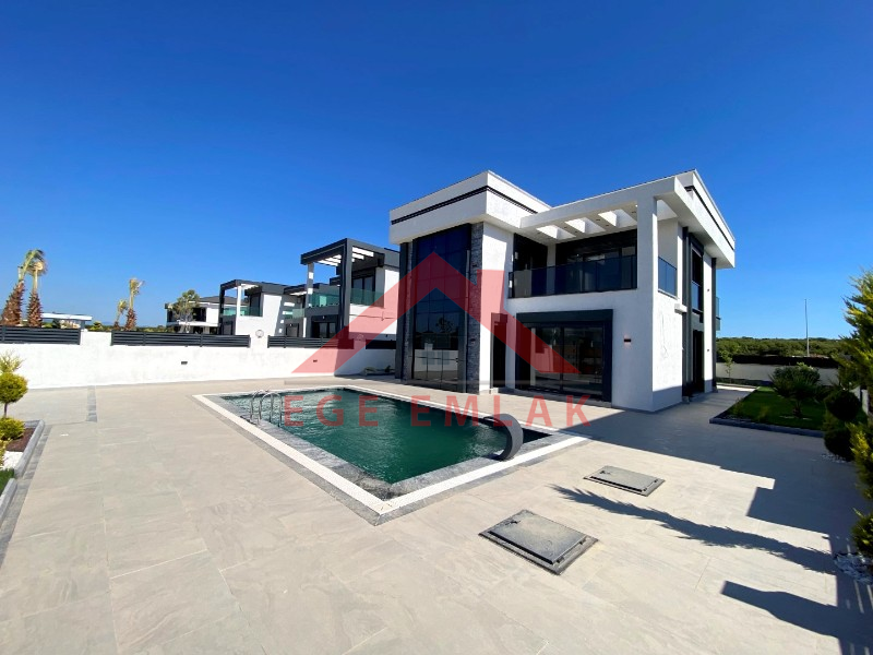 Didim'de Satılık Tam Müstakil Villa