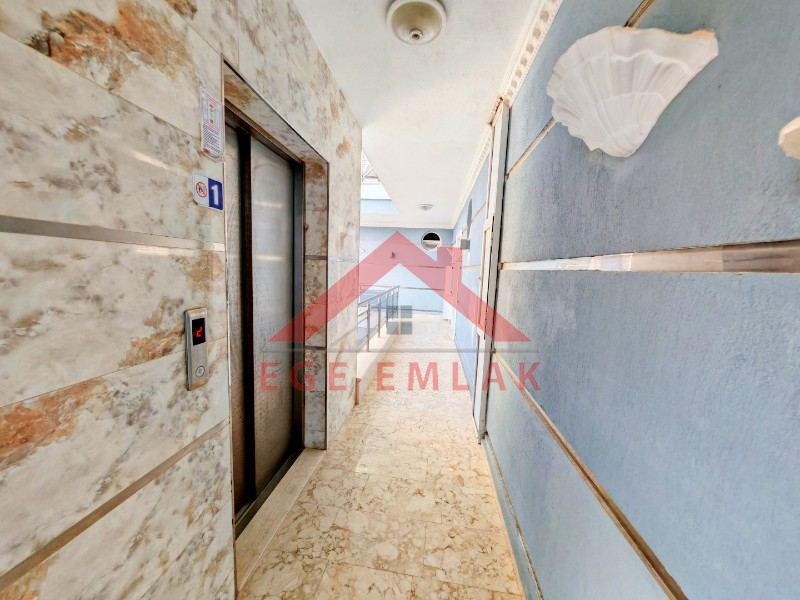 Altınkumda Satılık Daire: Deniz Manzaralı Modern Yaşamın Keyfi