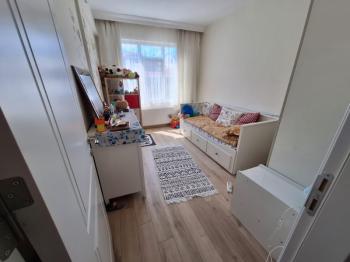 Kadıköy Bahariyede Harika konumda Eşyalı Kiralık Daire 3+1