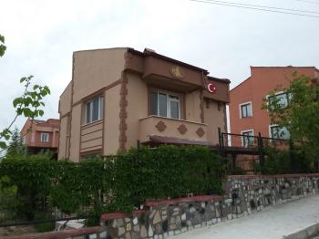 GÜVENAY – ÇORUM SİLİMKENT HASKENT CAMİİ YANI – 3+2 SATILIK VİLLA