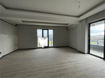 Güvenay - Çorum Fen Lisesi Civarı Satılık 2+1 Daire 