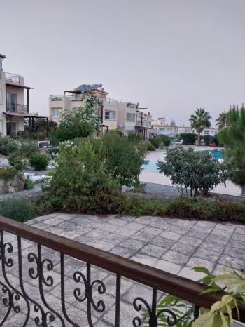 GİRNE LAPTA TEMASTEPE BÖLGESİNDE FUL EŞYALI KİRALIK ZEMİMKAT DAİRE 