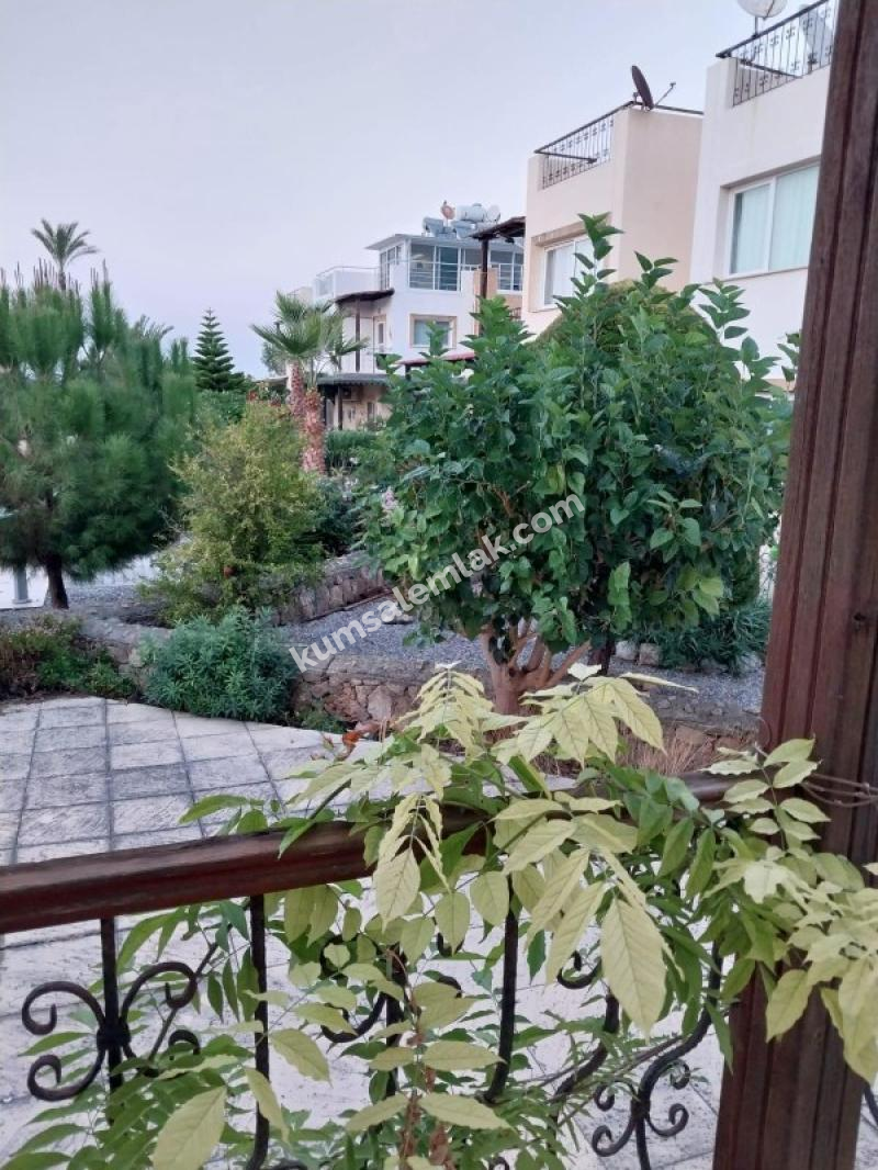 GİRNE LAPTA TEMASTEPE BÖLGESİNDE FUL EŞYALI KİRALIK ZEMİMKAT DAİRE 