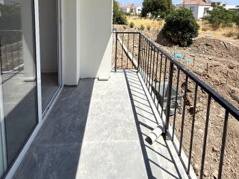 KKTC Girne Alsancak Bölgesinde Satılık 2+1 bahçeli Sıfır Daire