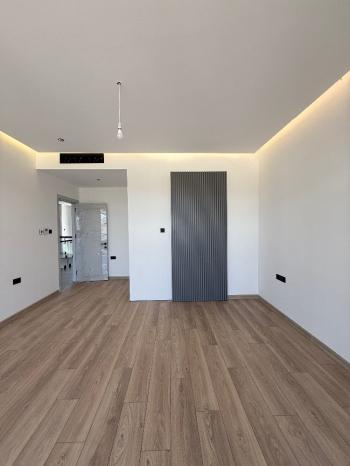 KKTC Girne Çatalköy Bölgesinde Satılık Türk Tapulu 4+1 Lüks Villa!