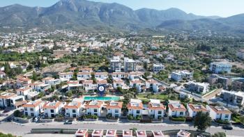 Kıbrıs Girne Doğanköy Bölgesinde Site İçerisinde Satılık Lüx 3+1 Müstakil Villa