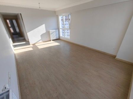 Çırçır Yeni Eyüp Evleri'nde 2+1 Manzaralı Kiralık Daire