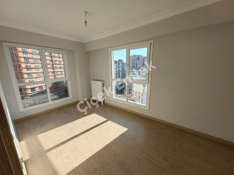 Çırçır Yeni Eyüp Evleri'nde 2+1 Manzaralı Kiralık Daire