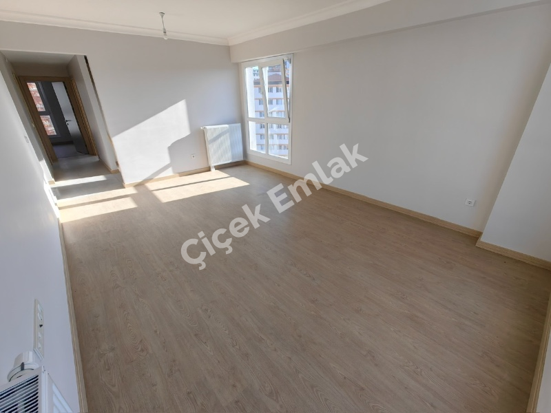 Çırçır Yeni Eyüp Evleri'nde 2+1 Manzaralı Kiralık Daire