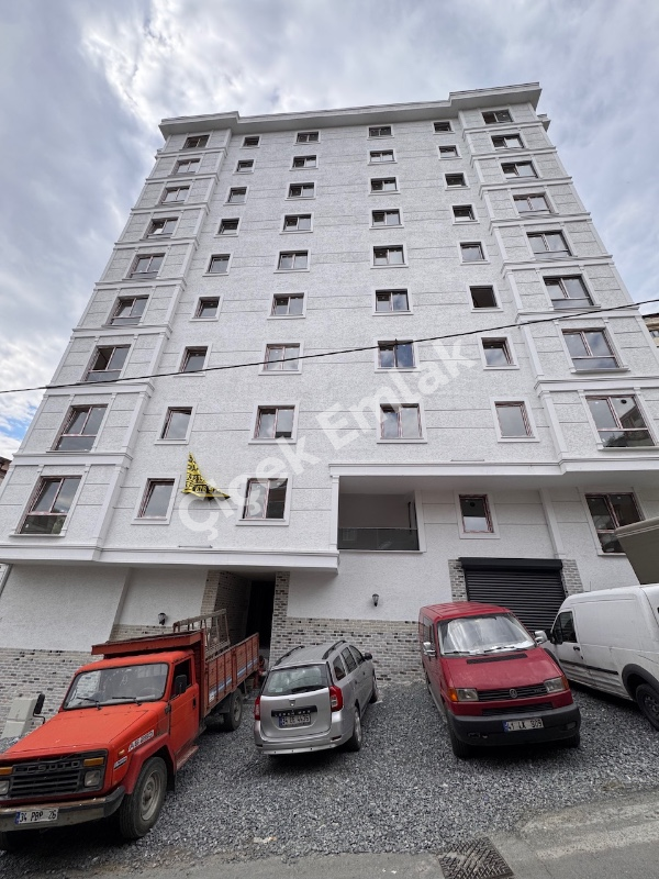Alibeyköy Metroya Yakın 2+1 Balkonlu Manzaralı 7.Kat Sıfır Daire