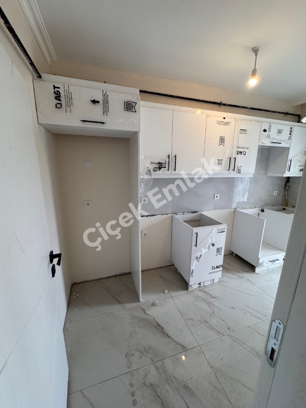 Alibeyköy Metroya Yakın 2+1 Balkonlu Manzaralı 7.Kat Sıfır Daire