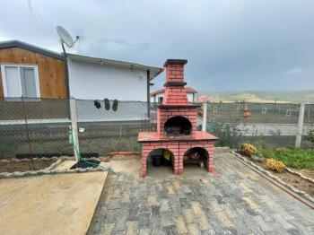 GÜVENAY - ÇORUM CEMİLBEY YOLU ÜZERİ GÜZEL VADİ DE LÜKS EVİ OLAN SATILIK BAHÇE