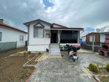 GÜVENAY - ÇORUM CEMİLBEY YOLU ÜZERİ GÜZEL VADİ DE LÜKS EVİ OLAN SATILIK BAHÇE