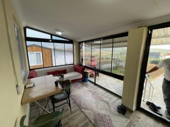 GÜVENAY - ÇORUM CEMİLBEY YOLU ÜZERİ GÜZEL VADİ DE LÜKS EVİ OLAN SATILIK BAHÇE