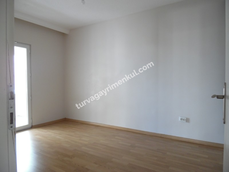 ÇORLU EMLAK KONUTLARI BİRİNCİ KISIMDA 3+1 KİRALIK DAİRE 