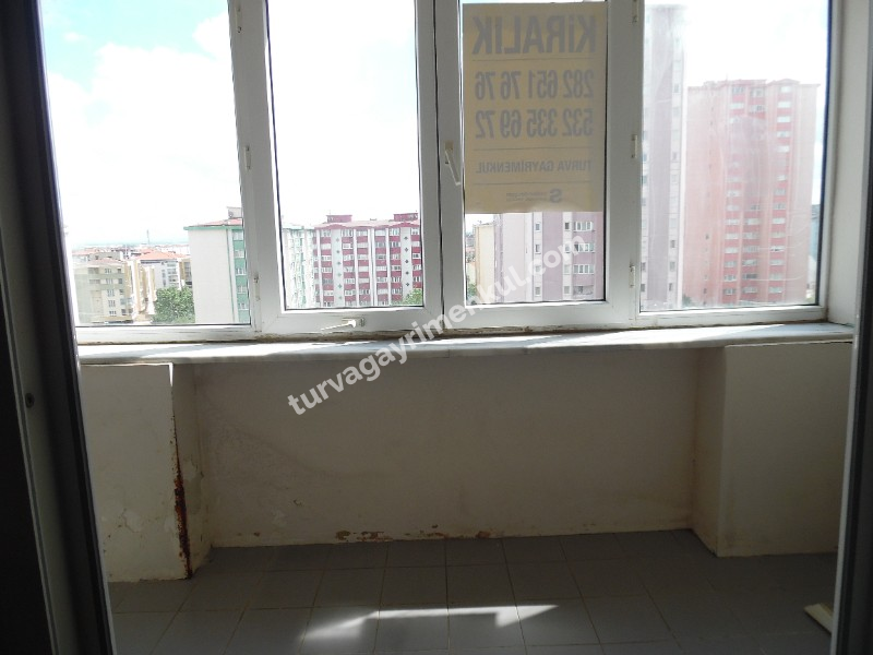ÇORLU EMLAK KONUTLARI BİRİNCİ KISIMDA 3+1 KİRALIK DAİRE 