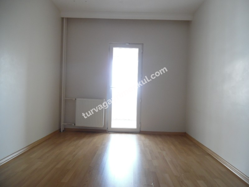 ÇORLU EMLAK KONUTLARI BİRİNCİ KISIMDA 3+1 KİRALIK DAİRE 