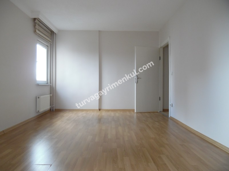 ÇORLU EMLAK KONUTLARI BİRİNCİ KISIMDA 3+1 KİRALIK DAİRE 