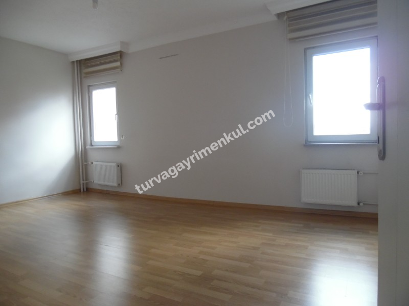 ÇORLU EMLAK KONUTLARI BİRİNCİ KISIMDA 3+1 KİRALIK DAİRE 