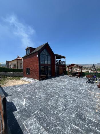 AFYON ÜÇOK EMLAKTAN SALARDA LÜKS SATILIK 2+1 BUNGALOV 