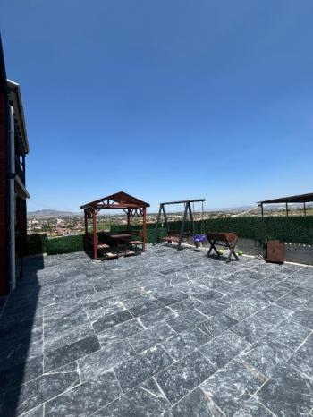 AFYON ÜÇOK EMLAKTAN SALARDA LÜKS SATILIK 2+1 BUNGALOV 