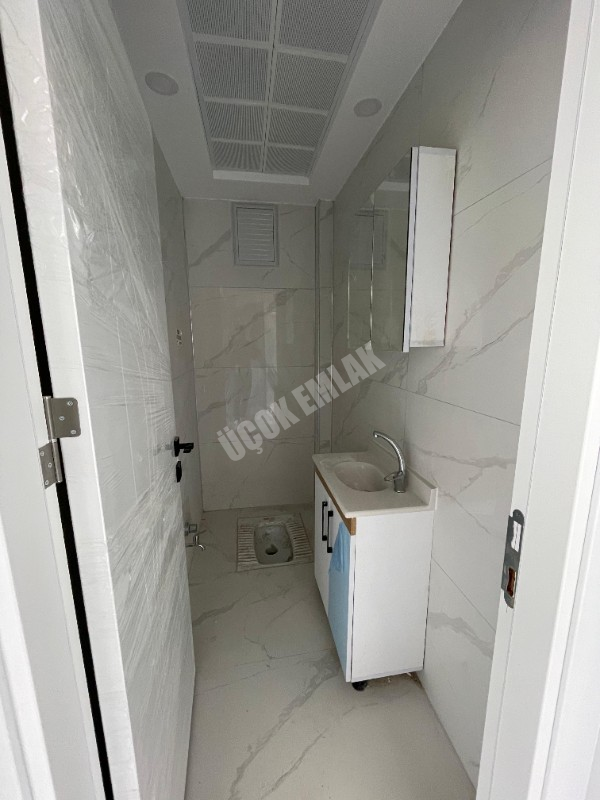 AFYON ÜÇOK EMLAKTAN MAREŞAL F ÇAKMAK MAH SATILIK 2+1 SIFIR LÜX DAİRE