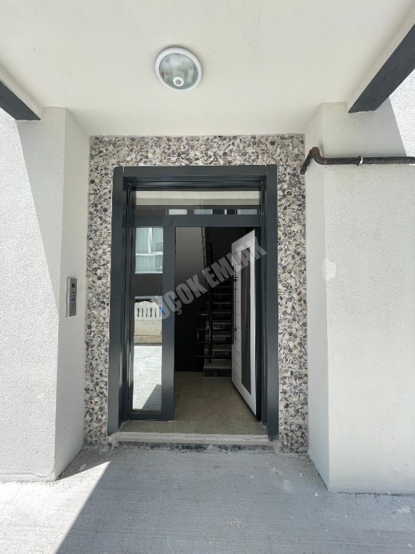 AFYON ÜÇOK EMLAKTAN MAREŞAL F ÇAKMAK MAH SATILIK 2+1 SIFIR LÜX DAİRE
