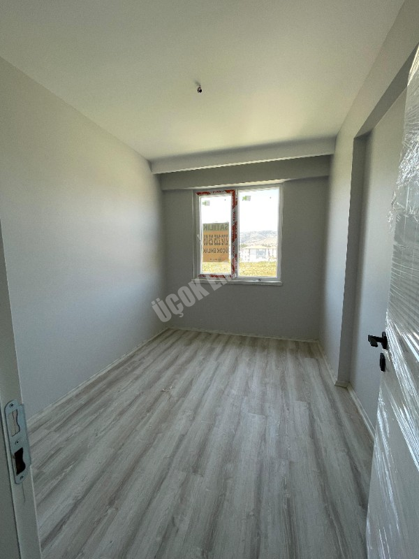 AFYON ÜÇOK EMLAKTAN MAREŞAL F ÇAKMAK MAH SATILIK 2+1 SIFIR LÜX DAİRE
