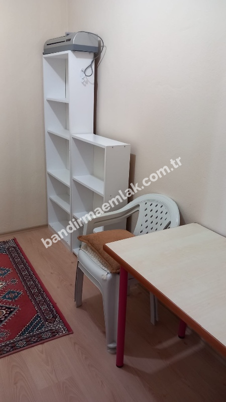 Karşıya mahallesi üniversite yolunda
