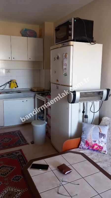 Karşıya mahallesi üniversite yolunda