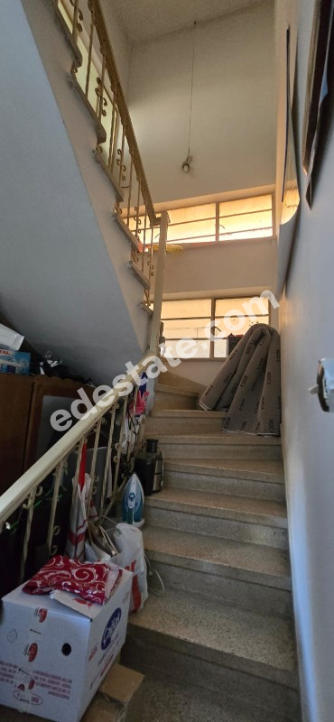 Lefkoşa Surlariçi Bölgesinde SATILIK 3+1 ESKİ ESER NİTELİKLİ 2 KATLI MÜSTAKİL EV