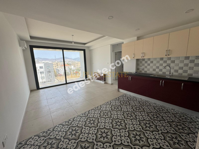 Lefkoşa Gönyeli Girişinde Yeni Full Beyaz Eşyalı Satılık 2+1 Yeni Daire