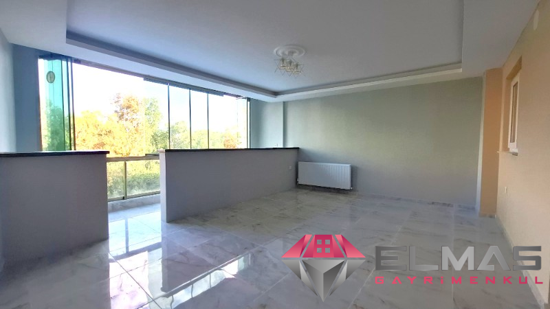 Elmas'tan Davultepe’de Geniş Metraj Denize Sıfır Havuzlu 1+1
