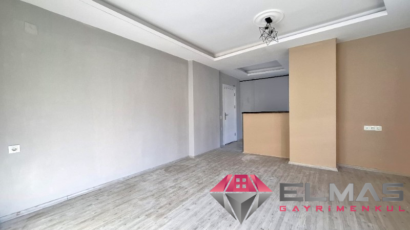 Elmas'tan Davultepe’de Geniş Metraj Denize Sıfır Havuzlu 1+1
