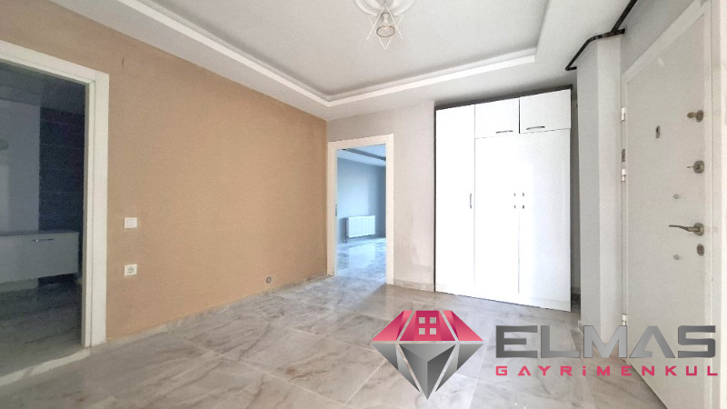Elmas'tan Davultepe’de Geniş Metraj Denize Sıfır Havuzlu 1+1