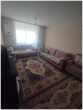 GÜVENAY – ÇORUM AK KENT MAHALLESİ – EŞYALI, AMERİKAN MUTFAKLI 1+1 KİRALIK DAİRE