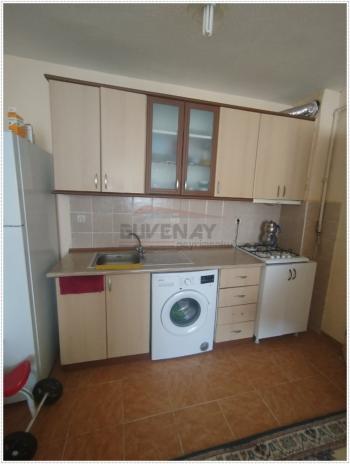 GÜVENAY – ÇORUM AK KENT MAHALLESİ – EŞYALI, AMERİKAN MUTFAKLI 1+1 KİRALIK DAİRE