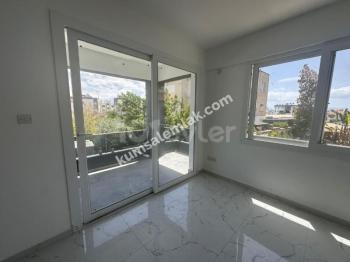 LEFKOŞA GÖNYELİ BÖLGESİNDE  TÜRK MALI YENİ SIFIR SATILIK DAİRE 