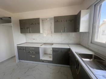 LEFKOŞA GÖNYELİ BÖLGESİNDE  TÜRK MALI YENİ SIFIR SATILIK DAİRE 