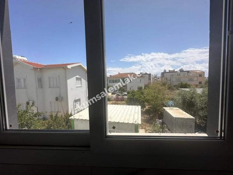 LEFKOŞA GÖNYELİ BÖLGESİNDE  TÜRK MALI YENİ SIFIR SATILIK DAİRE 