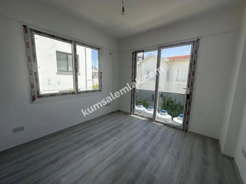 LEFKOŞA GÖNYELİ BÖLGESİNDE  TÜRK MALI YENİ SIFIR SATILIK DAİRE 