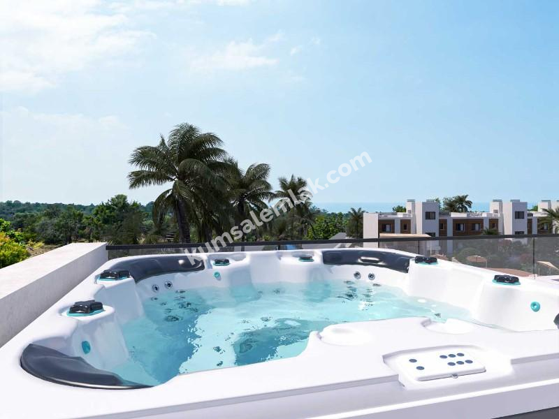 GİRNE KARAAĞAÇ BÖLGESİNDE LÜKS SİTE İÇERİSİNDE 2 + 1 PENTHOUSELAR