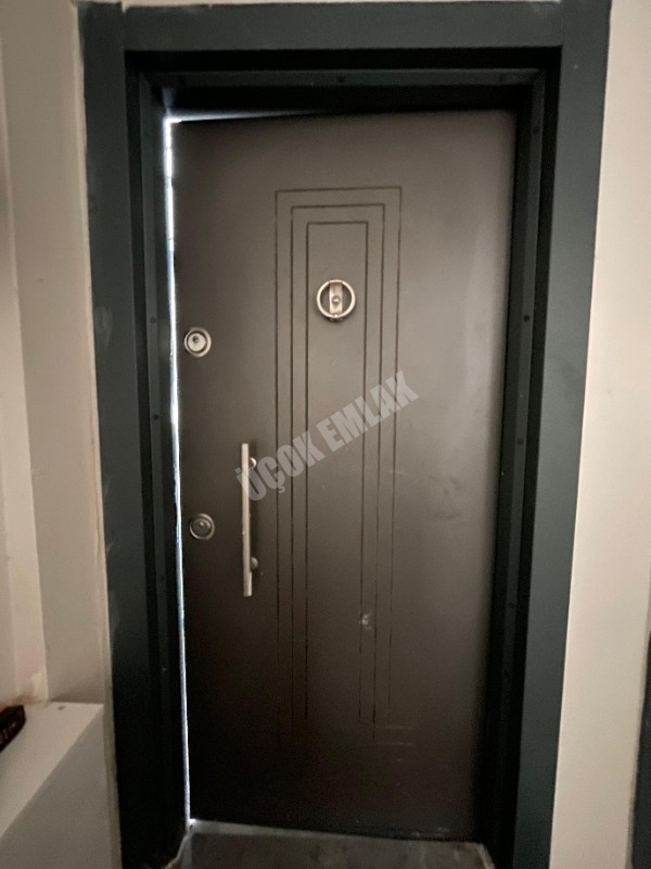 AFYON ÜÇOK EMLAKTAN FATİH MAH DA SATILIK LÜKS DAİRE