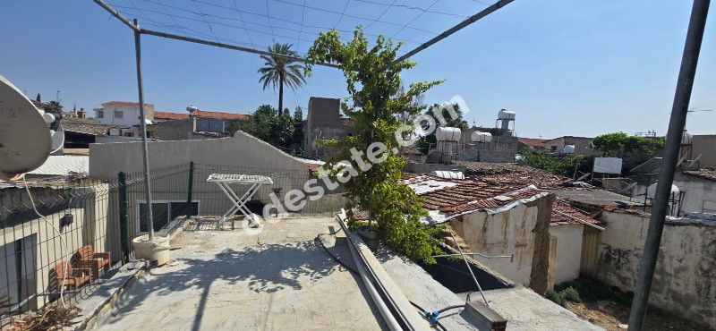 Lefkoşa Surlariçi Bölgesinde SATILIK 2+1 BUTİK HOTEL OLMAYA MÜSAİT MÜSTAKİL EV